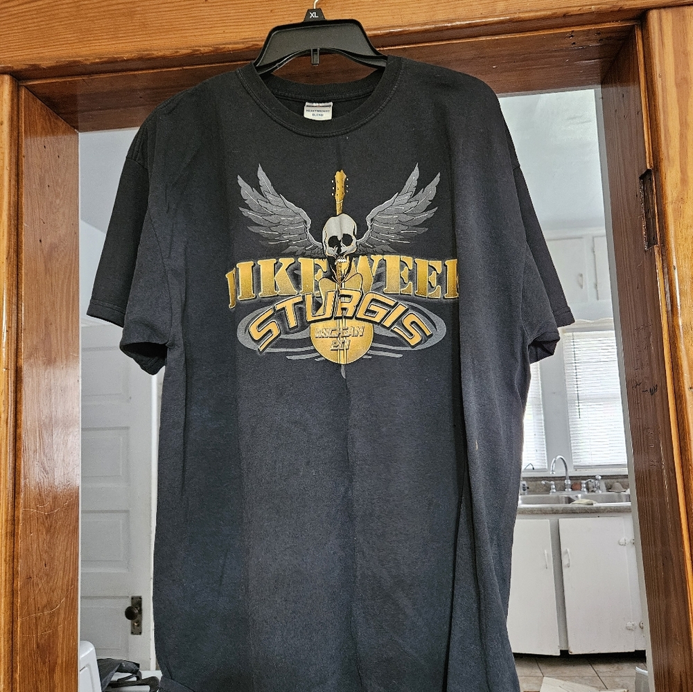 Men's T-shirt